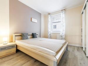 Pronájem bytu 3+1, Hluboká nad Vltavou, Nerudova, 70 m2