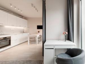 Pronájem bytu 1+kk, Praha - Uhříněves, Ke kříži, 30 m2