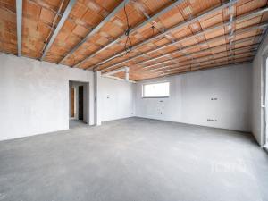 Prodej bytu 5+kk, Boršov nad Vltavou - Poříčí, Severní, 121 m2
