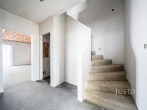 Prodej bytu 5+kk, Boršov nad Vltavou - Poříčí, Severní, 121 m2