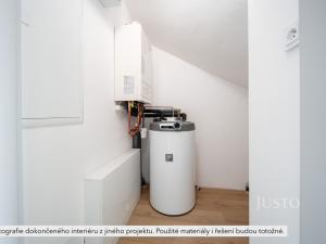 Prodej bytu 5+kk, Boršov nad Vltavou - Poříčí, Severní, 121 m2