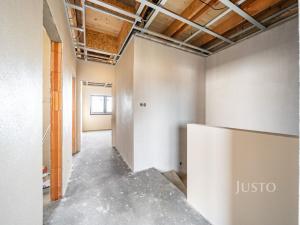 Prodej bytu 5+kk, Boršov nad Vltavou - Poříčí, Severní, 121 m2