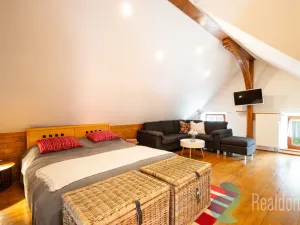 Prodej apartmánu, Benešov nad Černou, 295 m2