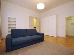 Pronájem bytu 1+1, Praha - Nové Město, Bolzanova, 47 m2