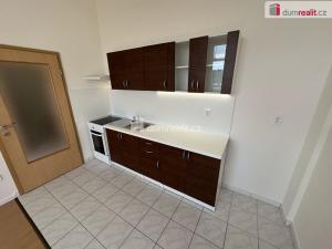 Pronájem bytu 2+kk, Zruč nad Sázavou, náměstí Míru, 35 m2