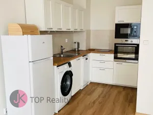 Pronájem bytu 1+kk, Praha - Strašnice, Vinohradská, 41 m2