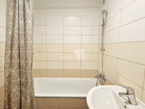 Pronájem bytu 1+1, Poděbrady - Poděbrady III, Kunštátská, 44 m2