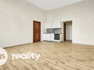 Pronájem bytu 2+kk, Opava - Město, Popská, 57 m2
