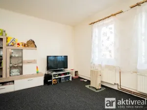 Prodej obchodního prostoru, Neratovice, Hlavní, 620 m2