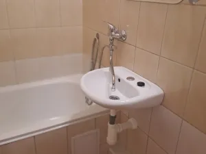 Pronájem bytu 1+kk, Hrádek nad Nisou, Pod tratí, 28 m2