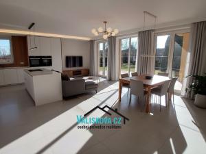 Prodej rodinného domu, Kroměříž, 340 m2