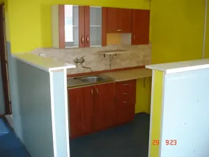 Pronájem skladu, Praha - Horní Počernice, F.V.Veselého, 835 m2