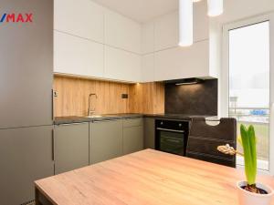 Pronájem bytu 4+kk, Praha - Záběhlice, Mattioliho, 126 m2