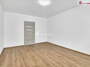 Prodej bytu 2+1, Ostrov, Mánesova, 69 m2