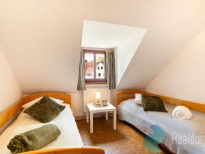 Prodej vícegeneračního domu, Benešov nad Černou, 295 m2