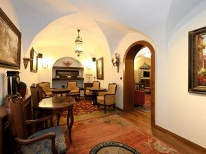 Pronájem restaurace, Praha - Malá Strana, Maltézské náměstí, 89 m2