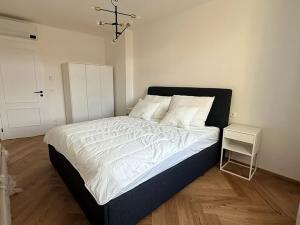 Pronájem bytu 2+kk, Praha - Vršovice, Tolstého, 48 m2