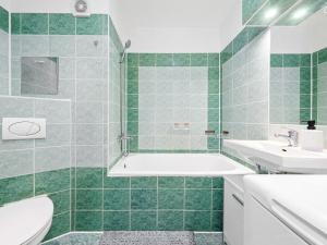 Prodej bytu 2+kk, Praha - Újezd nad Lesy, Malotická, 43 m2