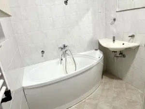 Prodej bytu 4+1, Žirovnice, Babory, 87 m2