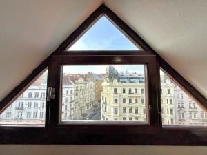 Prodej atypického bytu, Praha - Vršovice, Žitomírská, 92 m2