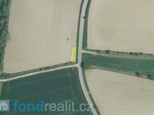 Prodej pozemku, Prusinovice, 3950 m2