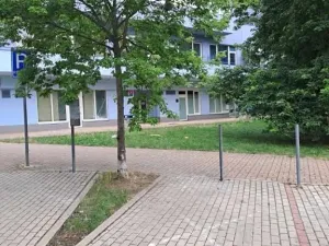 Pronájem garážového stání, Praha - Motol, Kudrnova, 18 m2