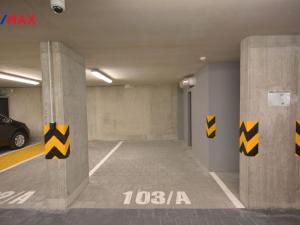 Pronájem bytu 2+kk, Praha - Karlín, U Sluncové, 56 m2