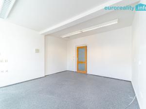 Pronájem kanceláře, Tachov, náměstí Republiky, 27 m2