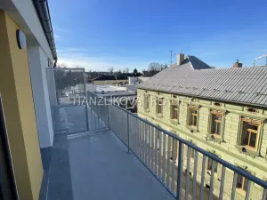 Pronájem bytu 1+kk, České Budějovice, Dobrovodská, 32 m2