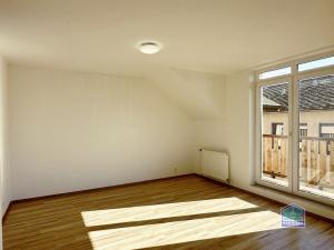 Prodej bytu 3+1, Měčín, Sadová, 84 m2