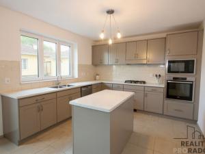 Prodej rodinného domu, Chvalovice, 213 m2