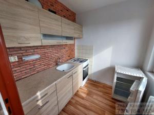 Pronájem bytu 1+1, Krnov - Pod Bezručovým vrchem, Albrechtická, 30 m2