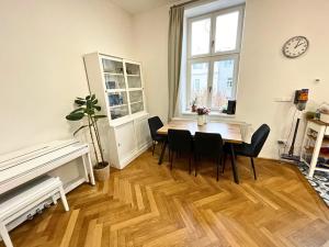 Pronájem bytu 5+kk, Brno, náměstí 28. října, 136 m2