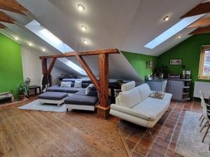 Prodej bytu 4+kk, Jihlava, Třebízského, 104 m2