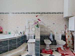 Prodej bytu 2+1, Karlovy Vary, Moskevská, 88 m2