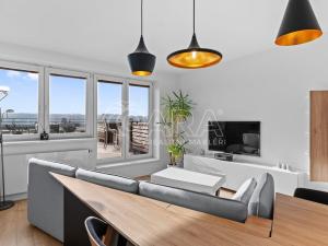 Pronájem bytu 3+kk, Praha - Hostivař, Pražská, 195 m2