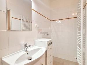 Pronájem bytu 2+1, Praha - Smíchov, Na Celné, 71 m2