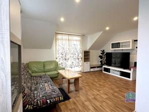 Prodej bytu 3+1, Měčín, Sadová, 85 m2