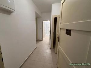 Pronájem bytu 2+kk, Praha - Vršovice, Bulharská, 43 m2
