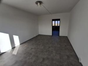 Prodej bytu 3+1, Cheb, Na Hradčanech, 76 m2