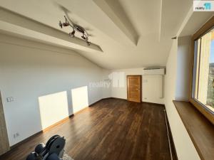 Pronájem rodinného domu, Buš, 170 m2