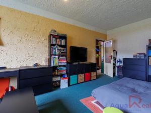 Prodej bytu 3+1, Loket, Sportovní, 72 m2