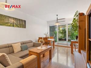 Prodej bytu 3+kk, Praha - Vysočany, Na Harfě, 61 m2