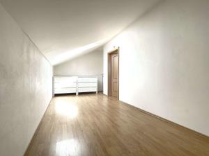 Pronájem rodinného domu, Trnová, 198 m2