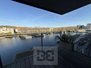 Pronájem bytu 3+kk, Praha - Holešovice, V přístavu, 90 m2