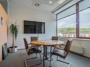 Prodej kanceláře, Třinec, 2388 m2