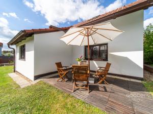 Pronájem chalupy, Dobrovice - Úherce, 180 m2