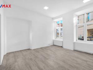 Pronájem bytu 2+1, Hradec Králové - Kukleny, Zelená, 61 m2