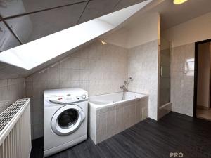 Pronájem bytu 3+1, Hodonín, Dobrovolského, 68 m2