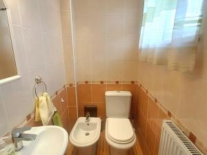 Prodej vily, Praha - Suchdol, 243 m2